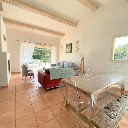 Villa Pleine De Charme Avec Piscine Proches Des Plages *