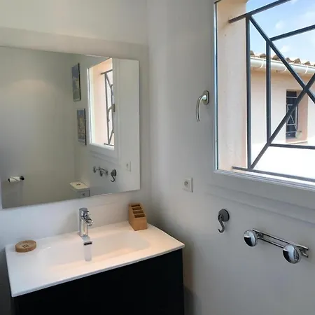 Villa Pleine De Charme Avec Piscine Proches Des Plages *